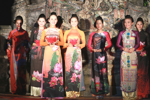 "Miền g&aacute;i đẹp" hấp dẫn ở Huế